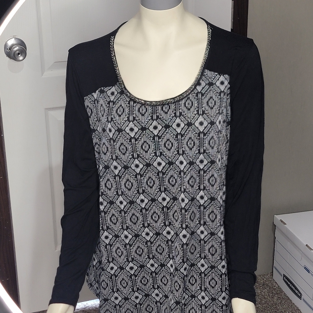 Maurice's shirt woman's size 2 long-sleeve